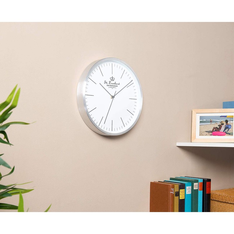 St. Leonhard Kitchen Clock Radio Silent: Modern Aluminium Radio Wall