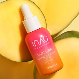 essence INAO inner and outer beauty Light Lover High Protection Serum SPF 50 by essence, face serum, yellow, protective, vegan, oil-free, UVA and UVB filter + SPF 50, paraben-free, 1 pack (30 ml)