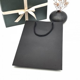 Black Kraft Vertical Paper Bag M 7ea