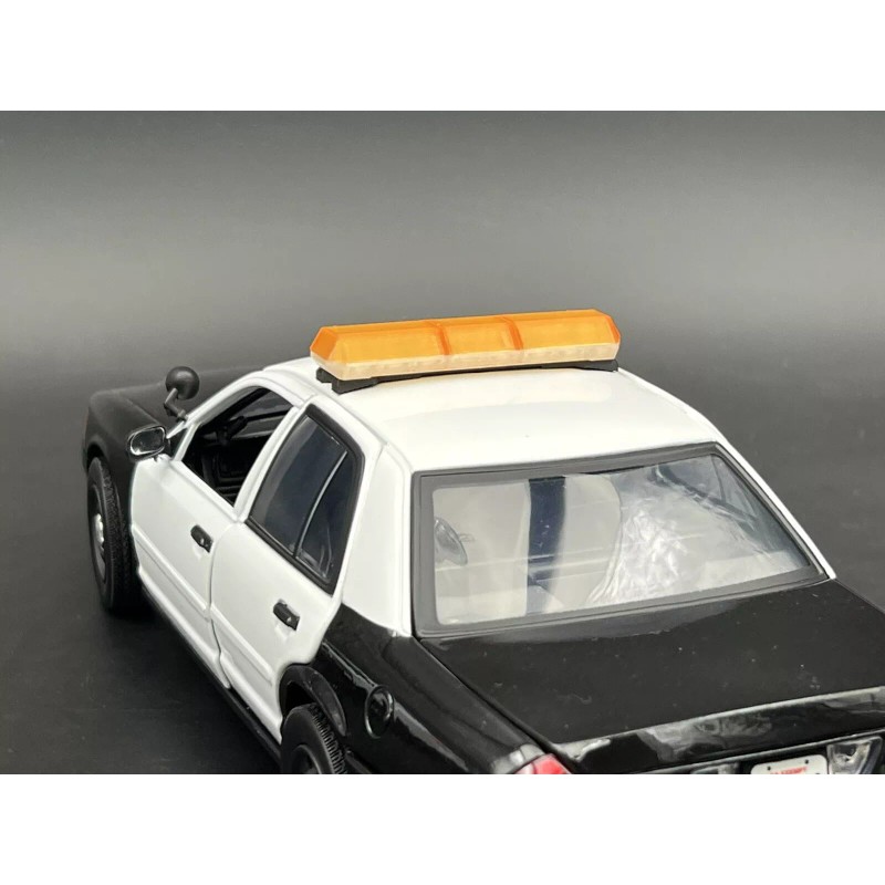 Non-operating Lightbar 1/18 Scale Amber Code 3 MX7000 Lightbar W/