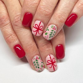 Christmas Press on Nails Short Square Winter Fake Nails Wine Red Full Cover Holly Bow False Nails with Designs Glossy Glue on Nails Cute Acrylic Manicure Artificial Nails for Women Girls