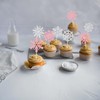 24 piezas de adornos de copos de nieve para cupcakes