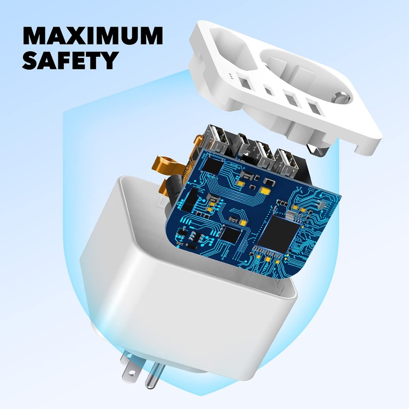 Adapter USA Germany Plug with 3 USB 1 USB C