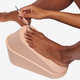 Olive & June Cuticle Pusher for Pedicures | Dual-Ended Stainless Steel Cuticle Tool for Toes | Gently Pushes Back Cuticles & Cleans Up Nail Edges | Rubberized Grip for Control