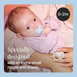 Tommee Tippee Newborn Soother, 0-2 Months, 4 Pack, Orthodontic Dummy, Extra Air Holes, Tiny Teat, 100% BPA Free, Steriliser Safe, Summer Clouds and New Dawn