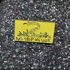No Step on Snek Gadsden Flag Meme Parody 1.5" Lapel Enamel Pin Badge Metal