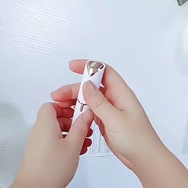 Facial Hair Removal for Women USB Rechargeable Electric Shaver & Bikini Trimmer