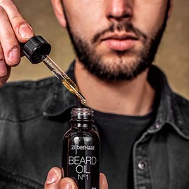 ZilberHaar Beard Oil #1 - Pure, Organic Morrocan Argan and Jojoba Oil for Natural Beard Growth and Hydration - 1 oz - Free Beard Comb Gift