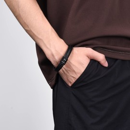 YELUWA Gifts for Dad Mens Leather Bracelet Dad Fathers Day Birthday Gifts for Daddy from Daughter Son Unique Presents for Stepdad Daddy Christmas Stocking Fillers for Father of the Bride Gift