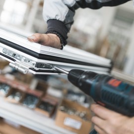 11-Piece Magnetic Torx Bit Set, 1/4 Inch Torx Screwdriver Bit Set, with Handle, T6-T40 100 mm Long Hexagonal Shank, S2 Steel Star Head Screwdriver Bit Set