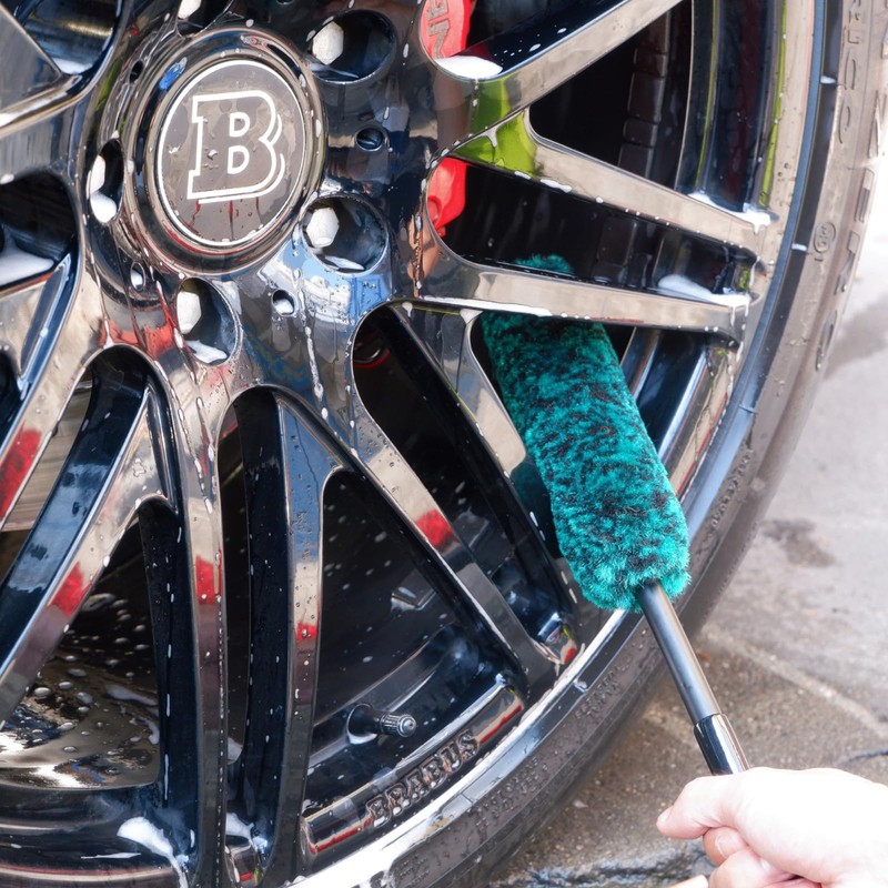 oesee Professional 4 Pack Long Handle Wheel Brush Kit for