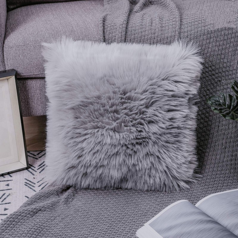 OYIMUA Grey 18'' x 18'' Fluffy Soft Faux Fur Cushion