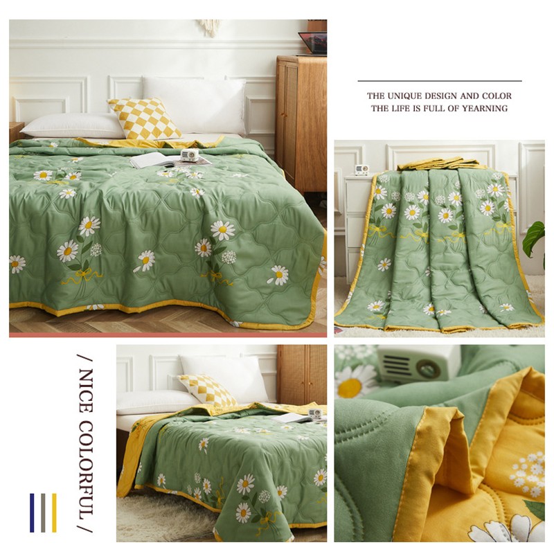 Summer Blanket Polyester Fiber Washable Skin Friendly Summer Quilt Thin