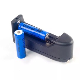 UltraFire 2pc UltraFire Rechargeable 14500 Battery 3.7V 1800mAh Li-ion Batteries + Charger