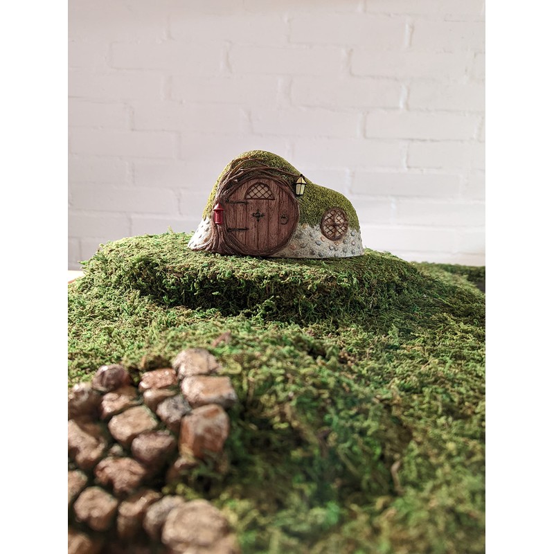 Miniature World MW01-012 Burrow House