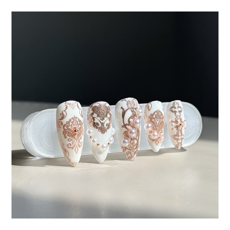 06:45AM, rosy preview |Vintage medieval nails - oval / 06:45AM,