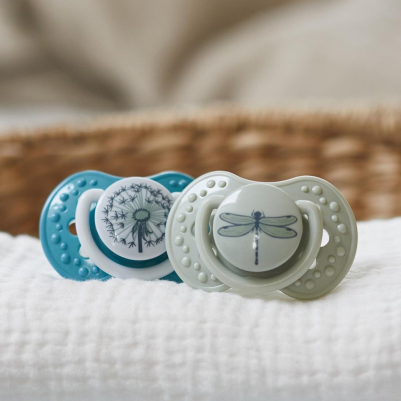 Difrax Lovi Dynamic Dummy 6 to 18 Months Blue &