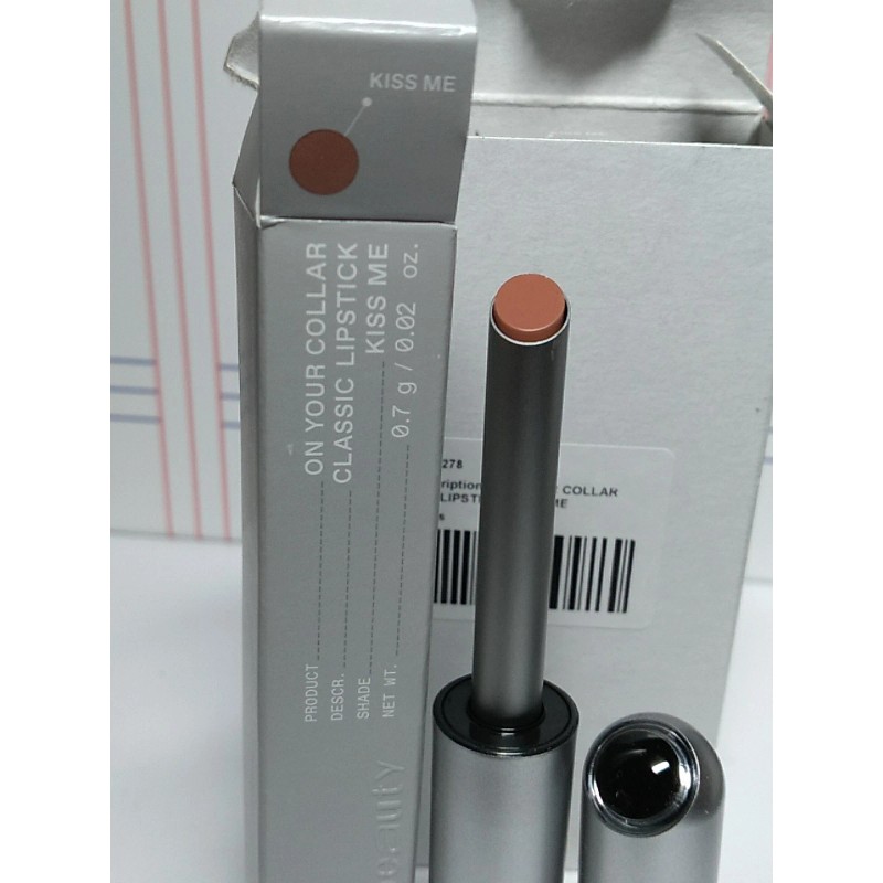 r.e.m. Beauty On Your Collar Classic Lipstick - KISS ME