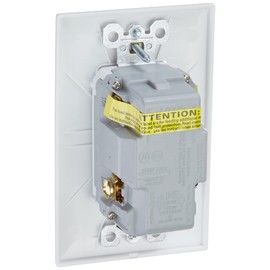 Legrand - Pass & Seymour Radiant GFCI Outlet with USB Ports, Tamper-Resistant White GFCI USB Outlet, 120 Volt Wall Outlet with USB Ports Fast Charge with Type A/C USB, 1597TRUSBACW, 1 Count