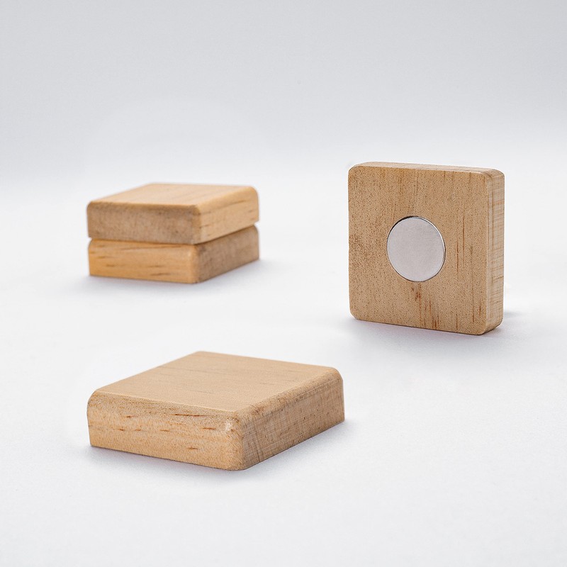 SIGEL BA211 Set of 4 powerful magnets, in wood, square,