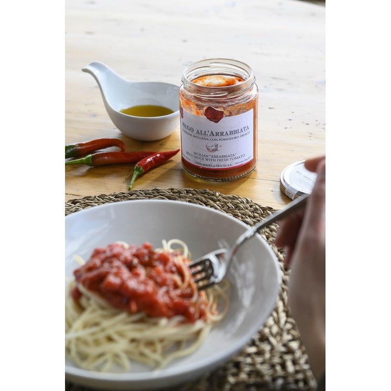 Arrabbiata spicy tomato sauce - Traditional Sicilian Recipe - 10.23