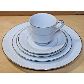 Society Fine China Caprice 5pc Place Setting