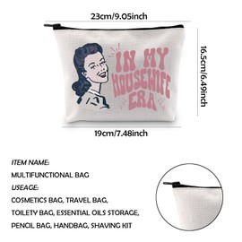 WCGXKO Retro Style Housewife Gift Sarcastic Housewife Cosmetic Bag Funny Gift for Mom Retro Sassy Housewife Gift (Housewife Era CA)