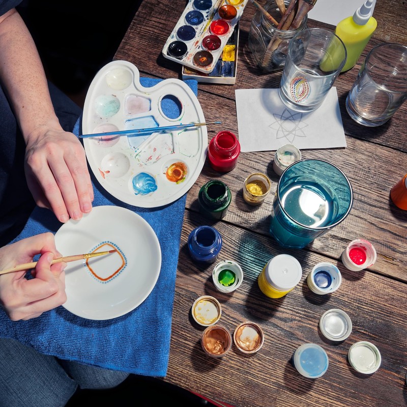 Delta Creative Ceramcoat Acrylic Paint in Assorted Colors (2 oz),