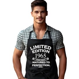 DCG PRINTWEAR 60th Birthday Apron – Born in 1965 Gag Gift for Men – Funny and Practical Present for BBQ, Grilling, or Cooking