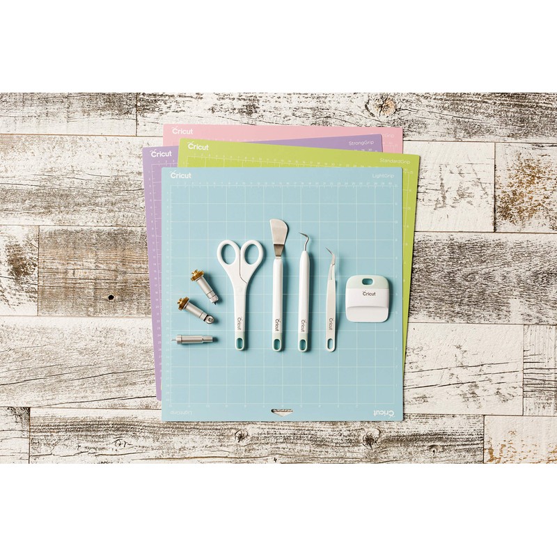 Cricut StandardGrip Machine Mats 12in x 24in, Reusable Cutting Mats