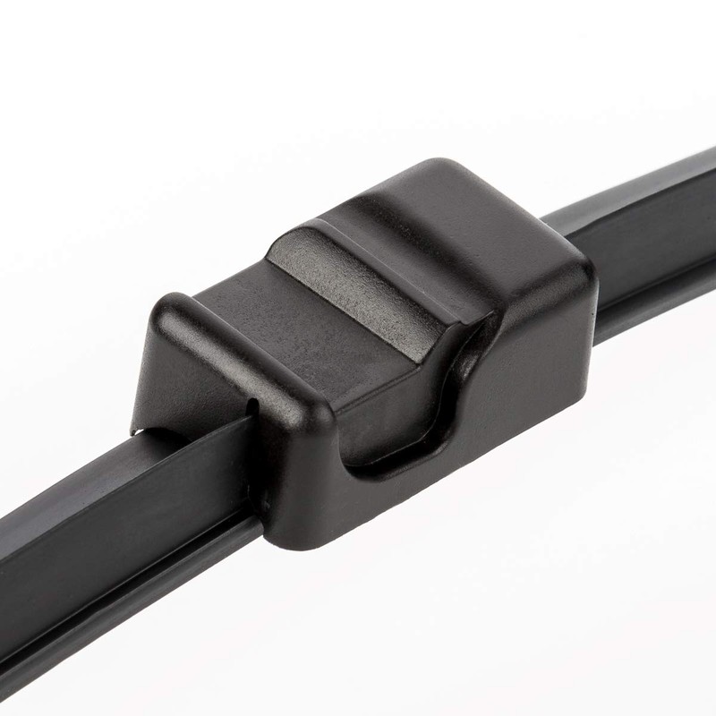 LST 1 x front windscreen wiper