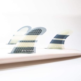 FCS V-2 Performance Core (PC) Tri Fin Set - Size Medium - Designed for fast, critical surfing. Suits hollow steep waves, and punchy beach breaks.
