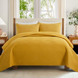 Safonory Quilt Set Full/Queen Size(90"x96", Mustard Yellow) - Summer Thin Soft Striped Pattern Quilted Bedspread for Queen Bed - 3 Pieces Lightweight Coverlet Bedding Set(1 Quilt, 2 Shams)