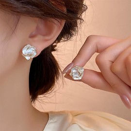 Cybche Boho Enamel Flower Earrings White Flower Dangle Earrings White Camellia Flower Drop Earrings Gold Rhinestone Dangle Hook Earrings Round Floral Earrings Jewellery for Women, Zinc, No Gemstone