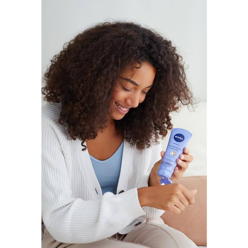 NIVEA Hand Cream Smooth Hands and Nail Protection 100 ml