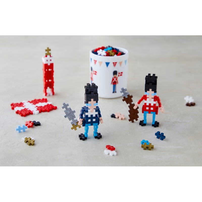 Plus-Plus 4314 Ingenious Construction Toy, Royal Guard, Creative Building Blocks