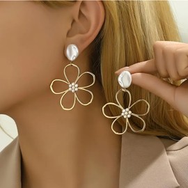 Hollow Flower Pearl Earrings for Women Elegant Dangle Drop Jewelry with Floral Design Lightweight Spring Accessories for Daily Wear