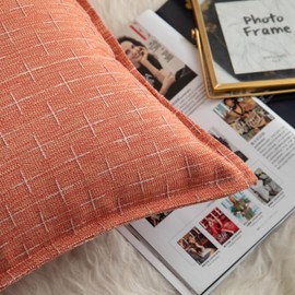 MANDIOO Pack of 2 Burlap Linen Throw Pillow Covers Woven Textured Modern Farmhouse Cushion Covers Pillowcase Decorative Couch Sofa Bed Living Room 22 x 22 Inch Red