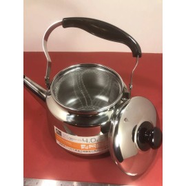 Frette Tea Kettle Stovetop Teakettle Classic Stainless Steel  4 Liter Made in China