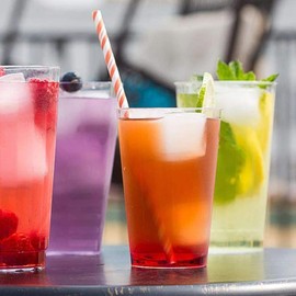 Plastic Cups, Disposable Hard Plastic Tumblers - Bulk Party Cups - Cocktail Drinking Glasses For Wedding, Birthday (Clear, 16 oz Cups (500 Cups))