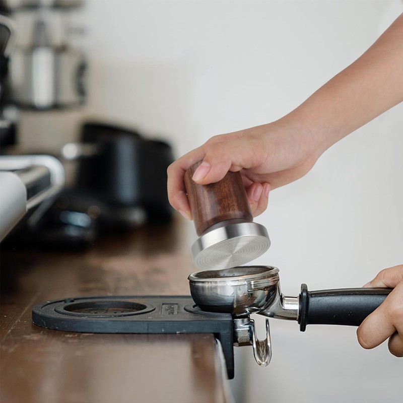 Doria Espresso Coffee Tamper with Walnut Handle - 58mm Portafilter