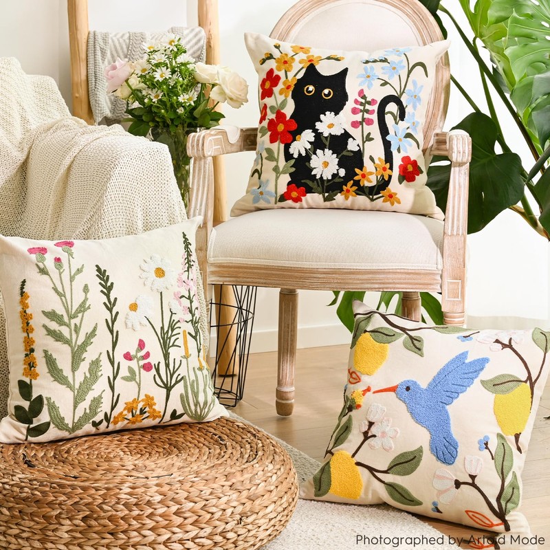 Artoid Mode Antique Herbs Wild Flower Spring Cushion Covers Set