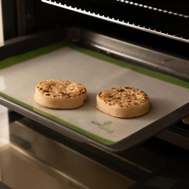 Eco Living Eco Friendly Reusable Baking Liner, Certified Food Safe,