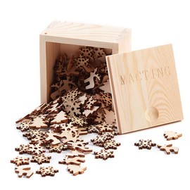 MACTING 150pcs 0.78" Unfinished Wood Christmas Ornaments - Mini Size Snowflakes, Deer, Christmas Tree Shaped Embellishments Ornaments Art Craft Christmas Decoration