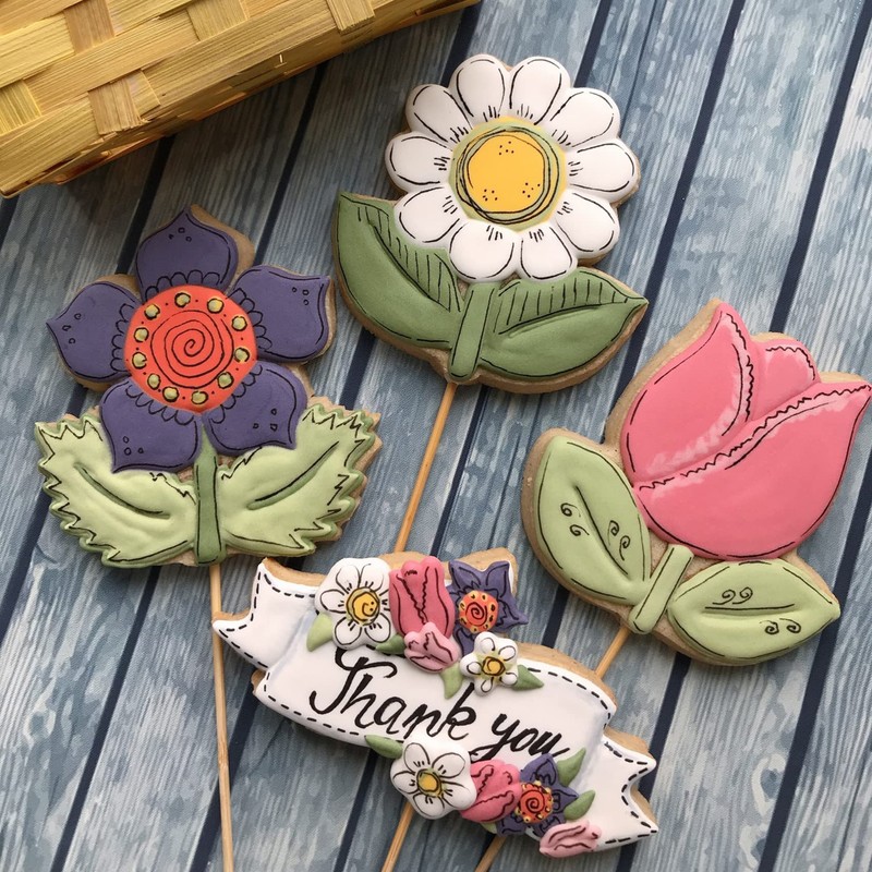 LILIAO Tulip Flower Cookie Cutter - 3.4 x 3.7 inches