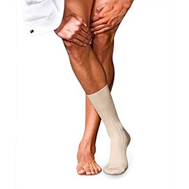 FALKE Men's No. 13 Dress Socks, Lightweight, Breathable, Skin-Friendly, Luxurious Piuma Cotton, Designer Stockings, Beige (Sand 4320), 8-9, 1 Pair