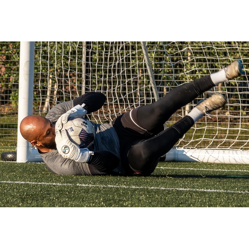 ExE-GK Elevate Pro Goalkeeper Gloves Roll Finger Internal Grip Dots