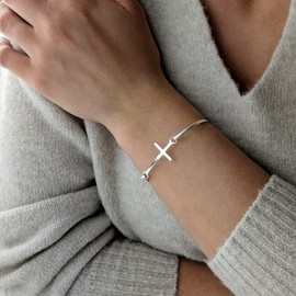 Silverly Classic Cross Sterling Silver Bangle - Religious Jewellery for Women - Minimalist 925 Silver Bracelet for Women - Christian Crucifix Pressure Clasp Bangle Bracelet