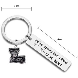 JJTZX Miles Apart but Close at Heart Long Distance Relationship Keychain US State Map Keychain Gift