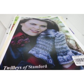 Knitting Pattern Twilley's Knitting Pattern 9051 Freedom Spirit Gloves with Cuff Frills